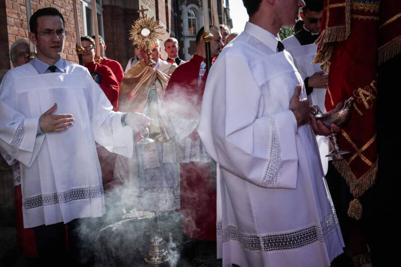 Забыть веру: в Польше ополчились против католицизма