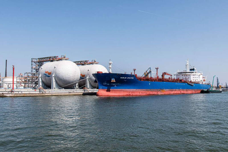 14-й пошел: Европа запретила реэкспорт российского сжиженного газа