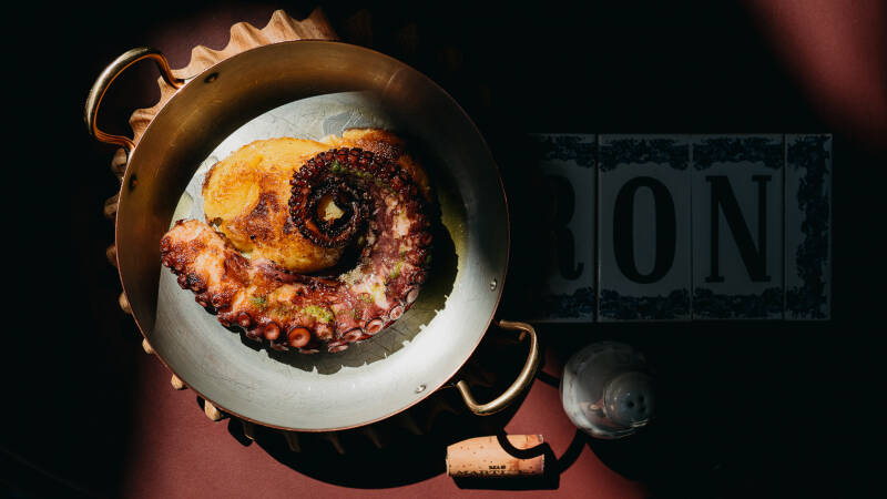 Добавить жару: что интересного готовят сегодня шефы на углях