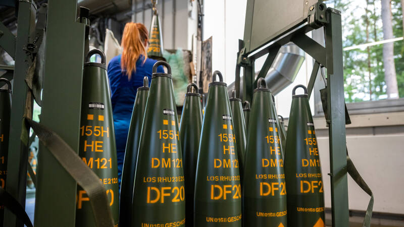 Снаряд вне очереди: в ЕС планируют кратно нарастить выпуск вооружений