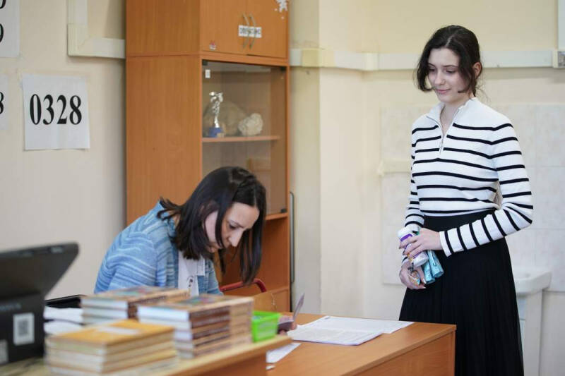 Развести итоги: учителя пожаловались на низкую оплату за ЕГЭ и ОГЭ