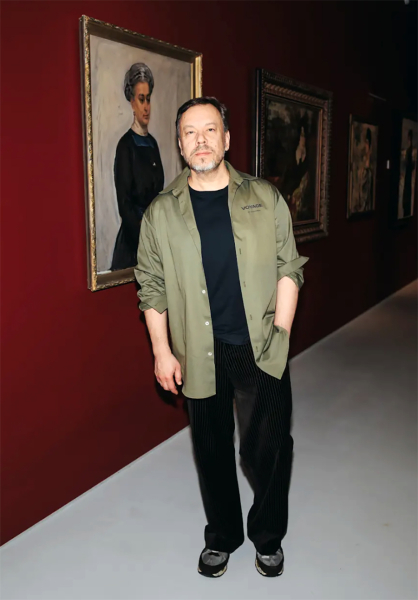 В красивом жить: Instasamka на премьере &laquo;Чистых&raquo;, Чапурин в музее