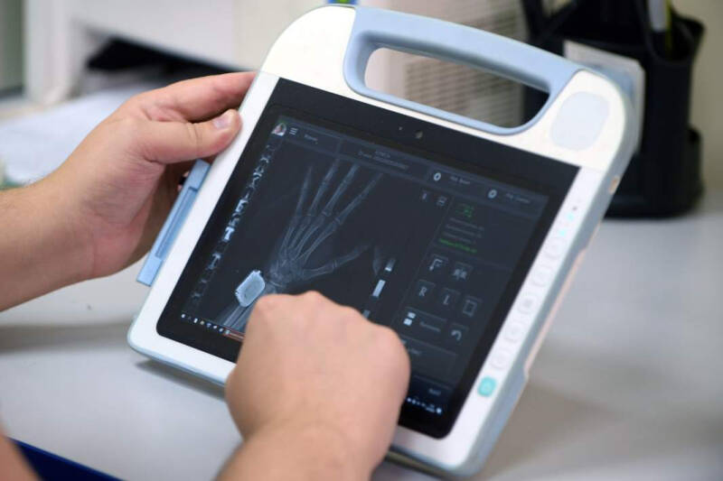 Расставить нейросети: могут ли научить работать с ИИ в вузе