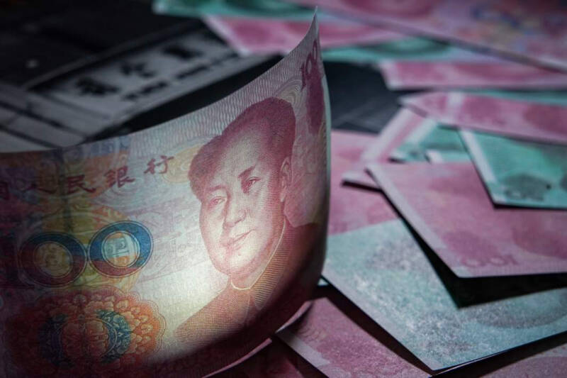 Биржи карман: валютные спреды в банках выросли до 10 рублей