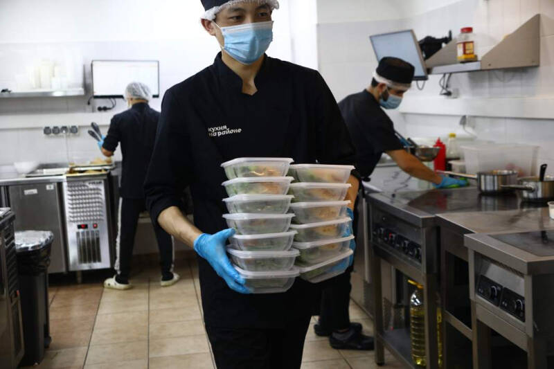 Доставили беду: кто ответит за вспышку ботулизма в Москве и регионах