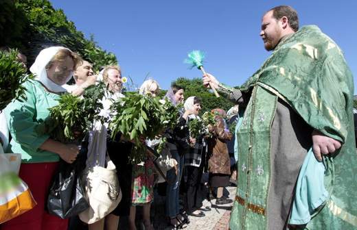 Троица &mdash; церковный праздник 23 июня: приметы и строгие запреты