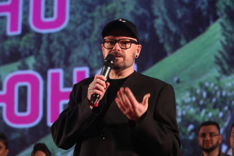 Тополиный пух, жара, кино: в Москве прошла премьера &laquo;Тура с Иванушками&raquo;