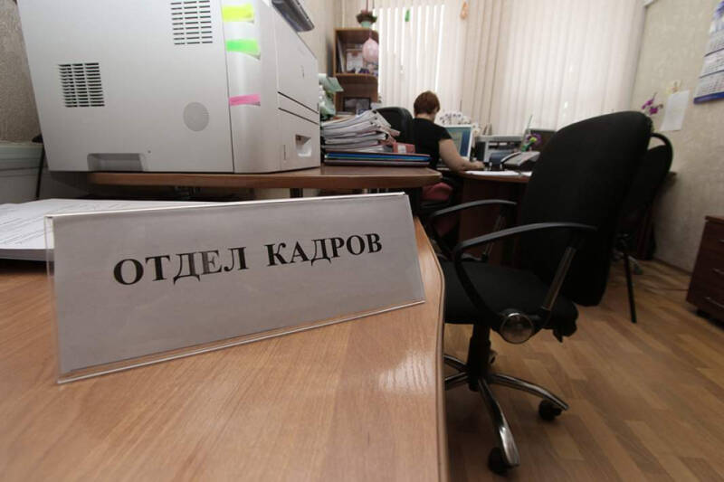 Посиневшие воротнички: россияне задумались о переходе на рабочие специальности