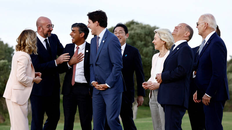 Дурные долги: зачем США и Европа обещают Украине мегакредит