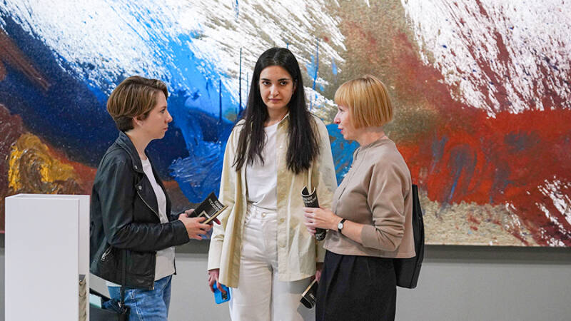 Возвели в &laquo;Квадрат&raquo;: выставка в &laquo;ГЭС-2&raquo; показывает эхо идей Малевича