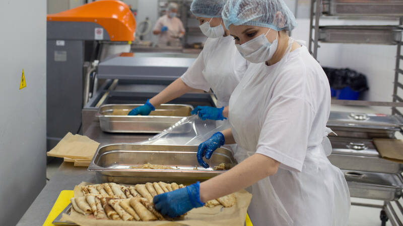 Доставили беду: кто ответит за вспышку ботулизма в Москве и регионах