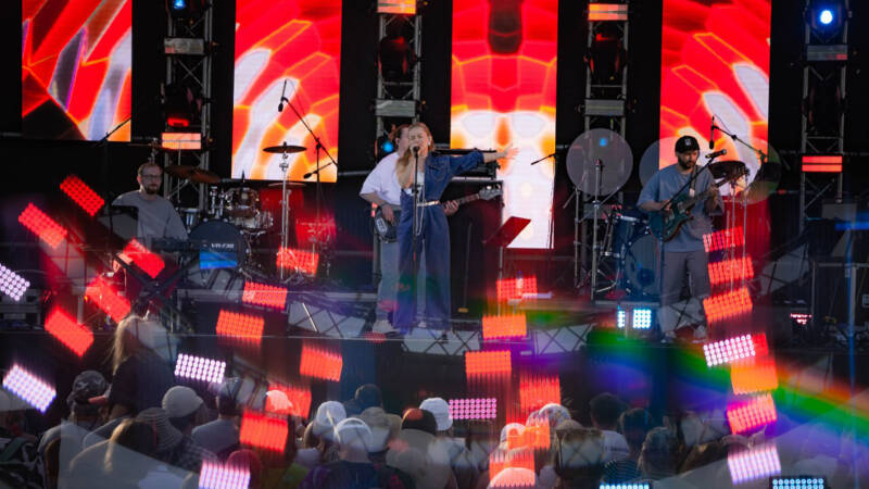 &laquo;Я хочу, чтобы наш проект был больше, чем просто поющая артистка&raquo;