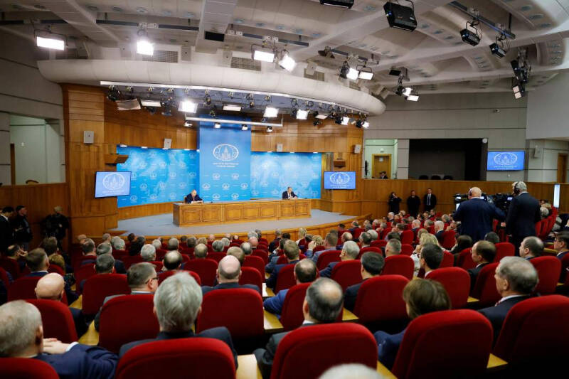 Мирный баланс: Путин назвал условия прекращения огня и начала переговоров с Киевом