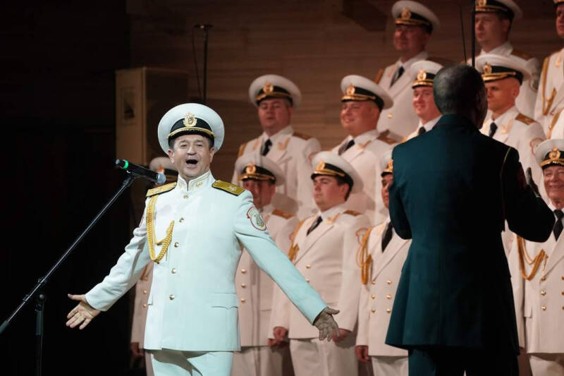 Сердечный ритм: кардиохирург Лео Бокерия пригласил гостей на юбилей