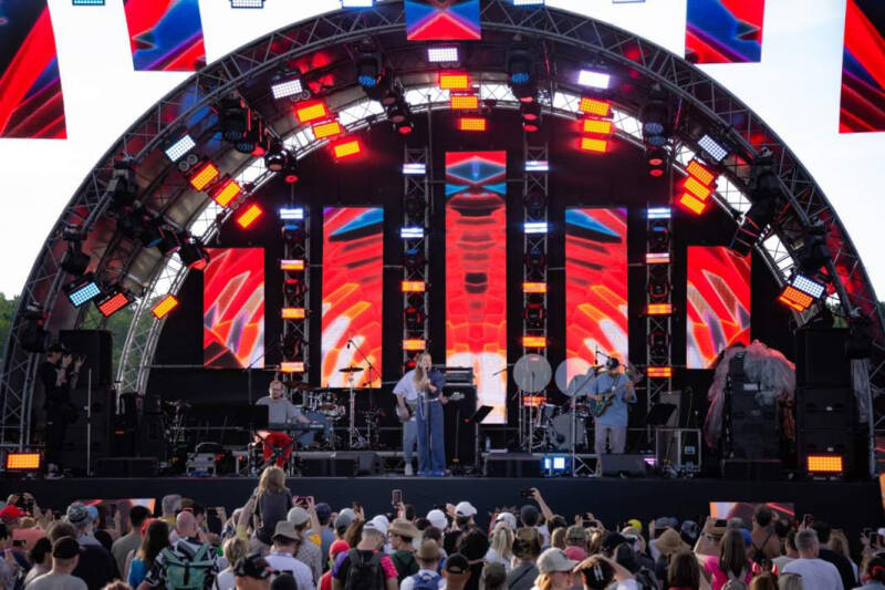 &laquo;Я хочу, чтобы наш проект был больше, чем просто поющая артистка&raquo;