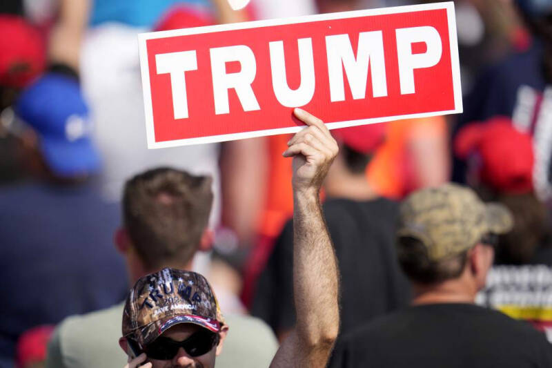 Покушение на Трампа: в экс-президента США стреляли на предвыборном митинге