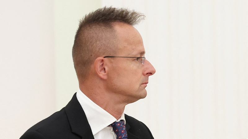 Сийярто оценил резкую реакцию Брюсселя на визит Орбана в Москву