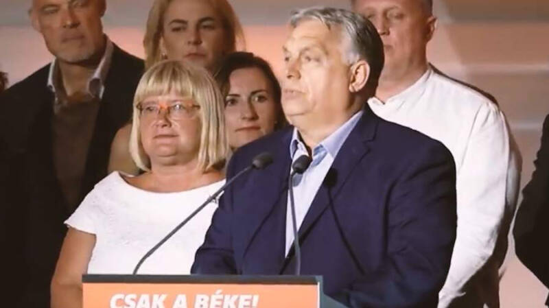 Виктор Орбан опубликовал отчет о своем мировом турне