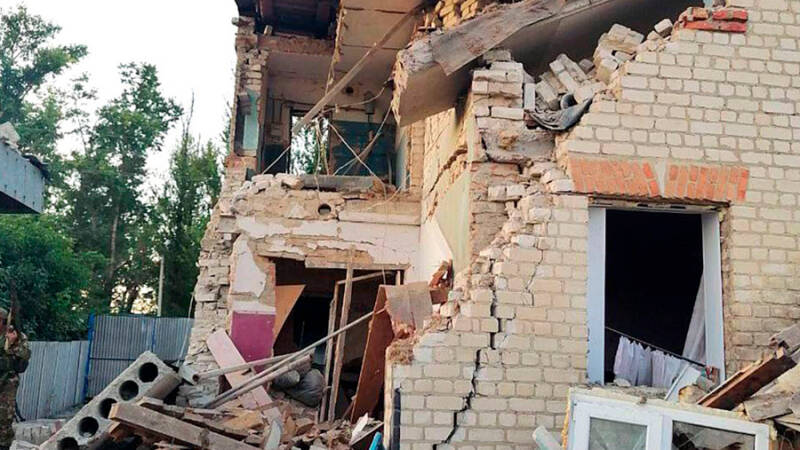 В Белгородской области украинский дрон врезался в многоквартирный дом