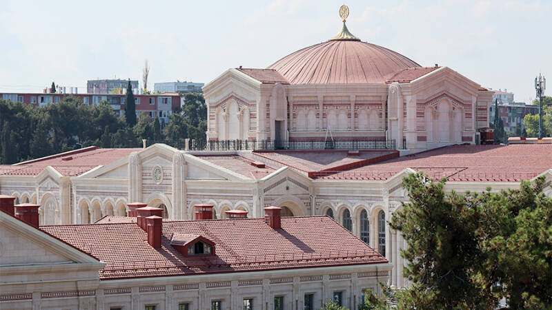 Новые автобусы пустят до музейного комплекса Херсонес в Севастополе