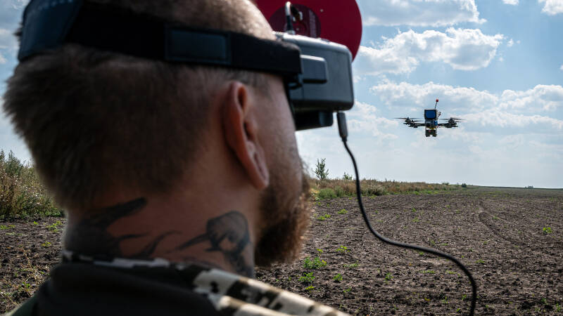 Смерть в кредит: Латвия увеличит поставки боевых дронов на Украину