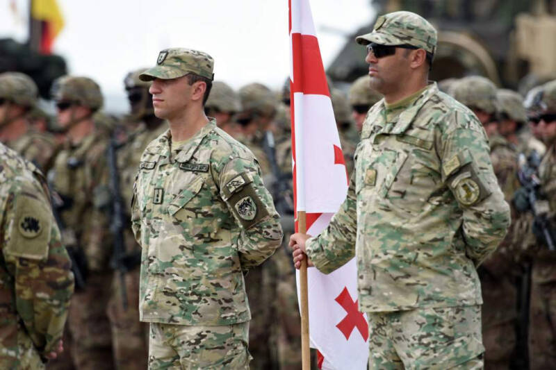 Полная заморозка: интеграцию Тбилиси в ЕС приостановили