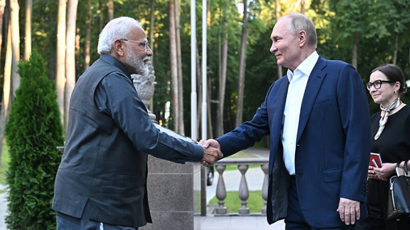 Моди выразил уверенность в укреплении дружбы между Индией и Россией