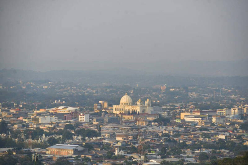 «Сальвадор может обратиться с просьбой принять их в БРИКС»