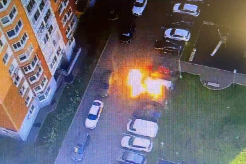 Зарядная акция: кто подорвал автомобиль на севере Москвы