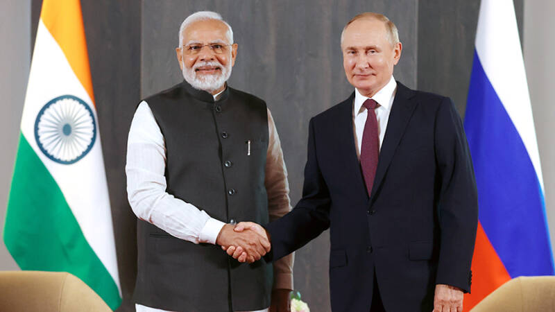 Денежные переводы между Индией и РФ назвали главной темой переговоров Путина и Моди