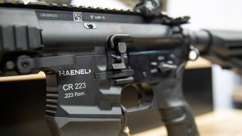 AP заявило об обнаруженной винтовке типа AR на месте стрельбы на митинге Трампа