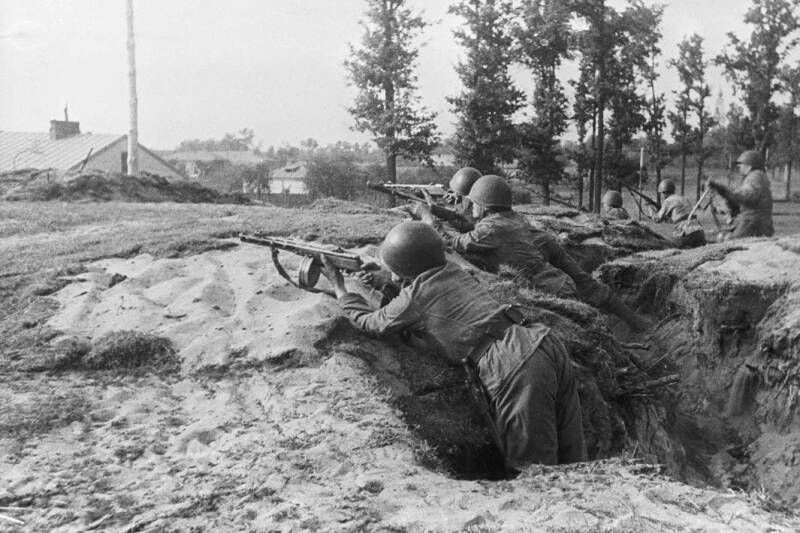 «И жаждой боя томился весь фронт»