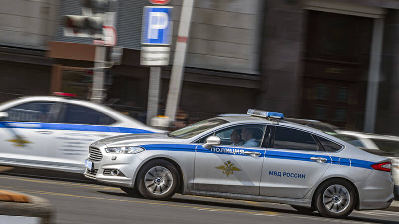 В Петербурге в квартире обнаружены тела двух женщин и мужчина-инвалид