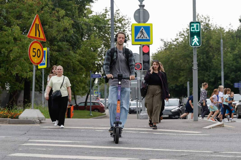 Продвижение и наказание: кикшеринговые компании запустили внутренние аналоги ГАИ