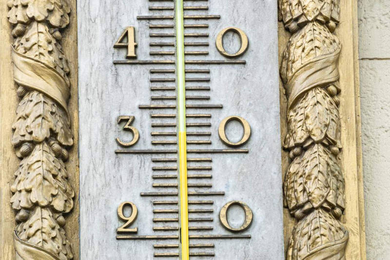 Сиеста по-русски: сократят ли рабочий день из-за жары в стране