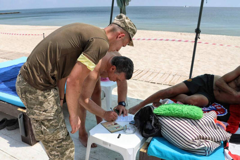 Теневая страна: к чему приведет новое ужесточение мобилизации на Украине