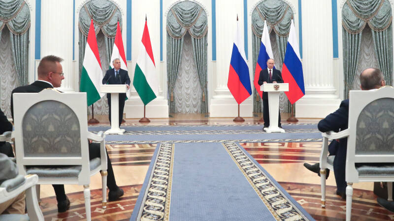 В прогрессе диалога: как Орбан пытается остановить украинский кризис