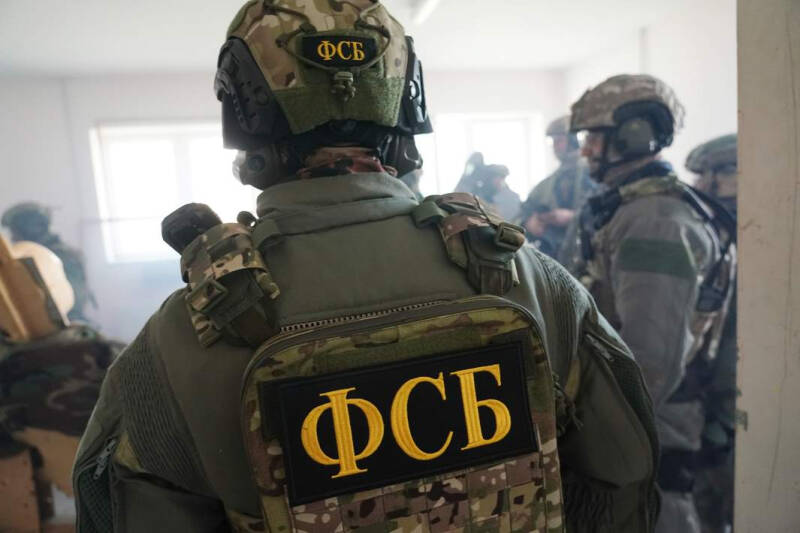 Вогнали в порт: ФСБ вскрыла коррупцию в порту Махачкалы