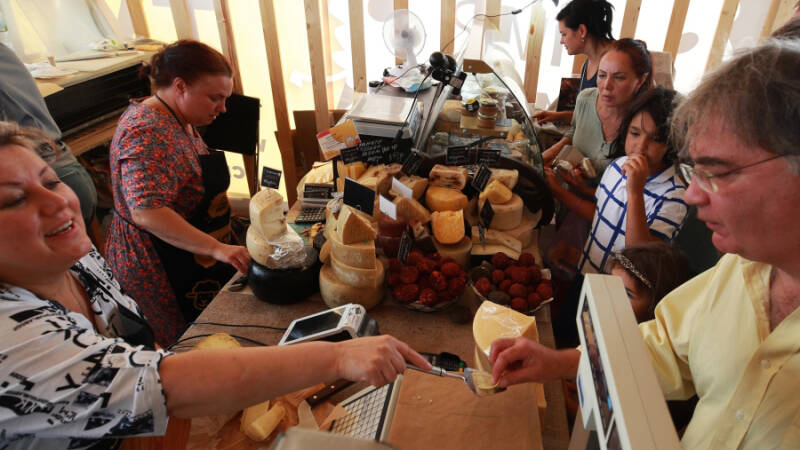 Заммэра Сергунина рассказала о покупках москвичей на ярмарках выходного дня