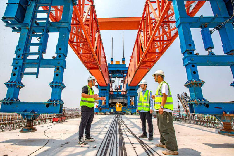 В центре влияния: Запад включился в схватку за страны Центральной Азии