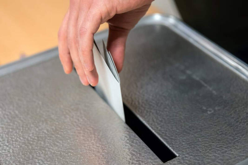 Необъяснимый Джо: Байдена снова вывели из игры