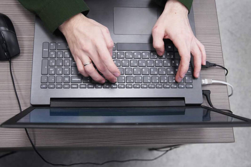 В левых халатах: в Москве задержали группировку лжеврачей