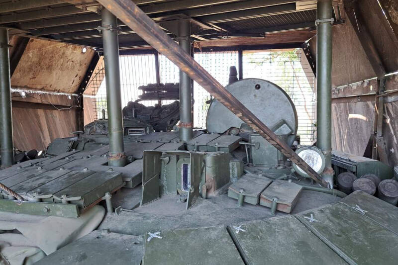 Слежу за решеткой: как укрепляют танки в зоне спецоперации