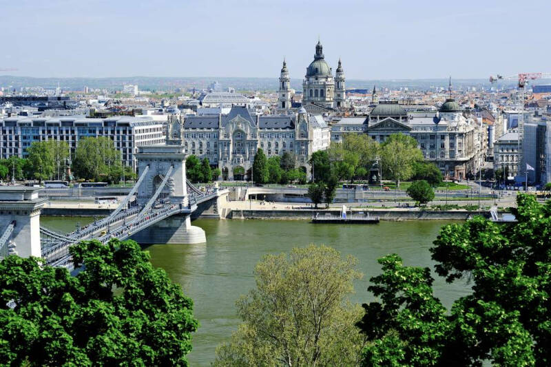 Будет Пешту: ЕС хочет наказать Венгрию за контакты с Россией и Китаем