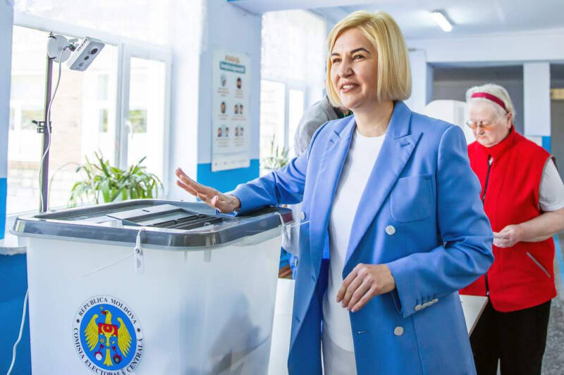 Майские в октябре: чего ждать от выборов президента Молдавии