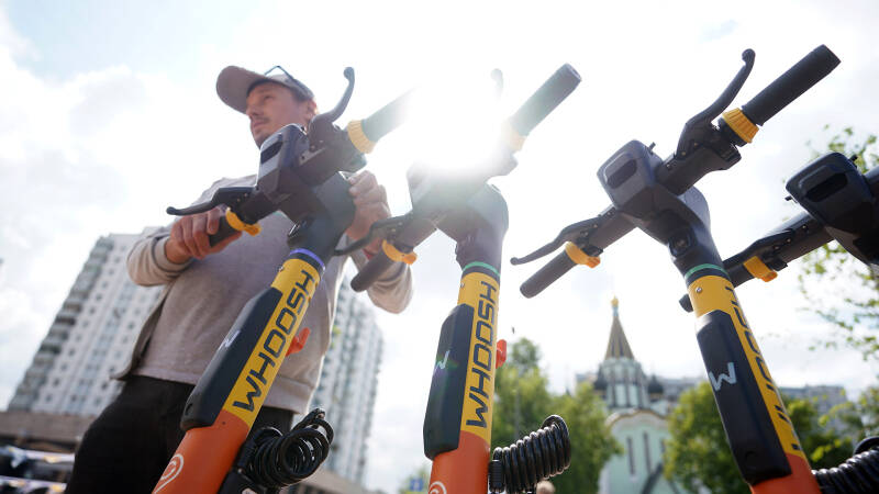 Продвижение и наказание: кикшеринговые компании запустили внутренние аналоги ГАИ