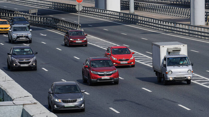 Москвич оформил автомобиль на бабушку и накопил штрафов на 150 тыс. рублей