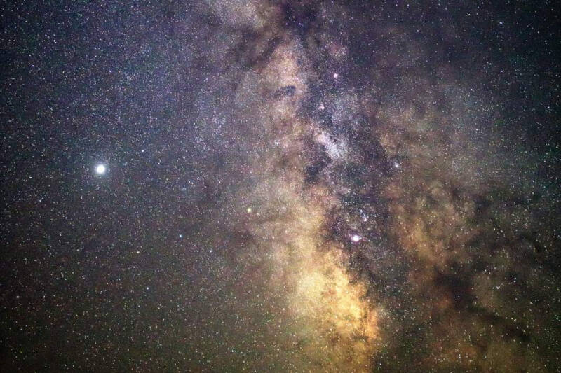 Метеорный поток Персеиды 2024: где и когда начнется самый яркий звездопад