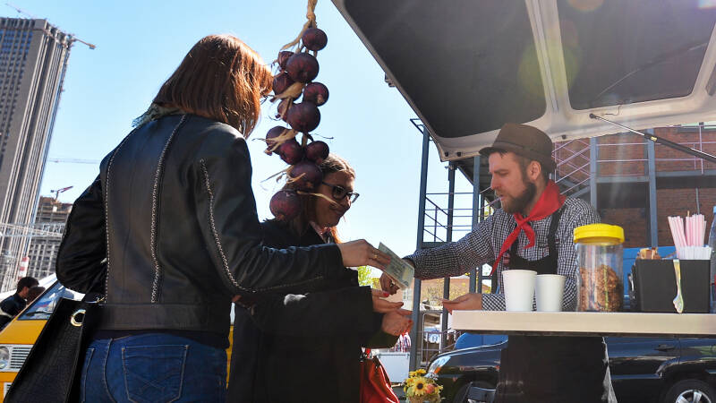 «Ешь, гуляй, дыши» в Москве – 2024: программа и расписание фестиваля