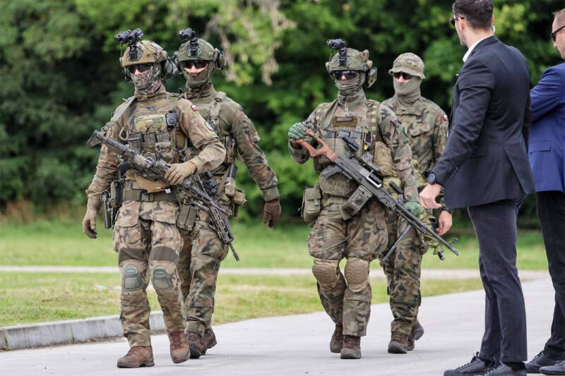 Ружьем не вышли: силы быстрого реагирования ЕС хотят нарастить после 2025-го